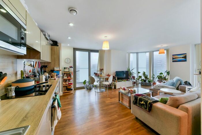 2 Bedroom Flat To Rent In Cornmill Lane, London, SE13