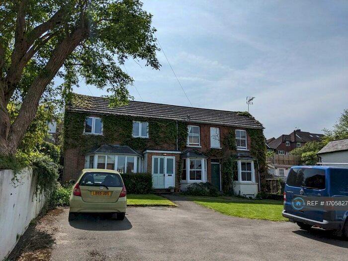 1 Bedroom Flat To Rent In Addison Road, Guildford, GU1