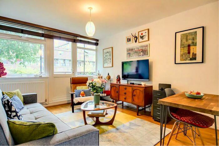1 Bedroom Flat To Rent In Buxton Court, Thoresby Street, Islington, N1