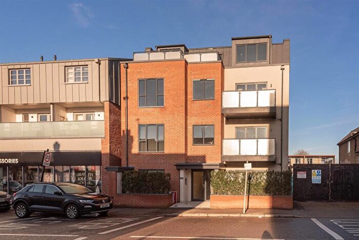 1 Bedroom Apartment To Rent In Hatfield Road, St Albans, AL1