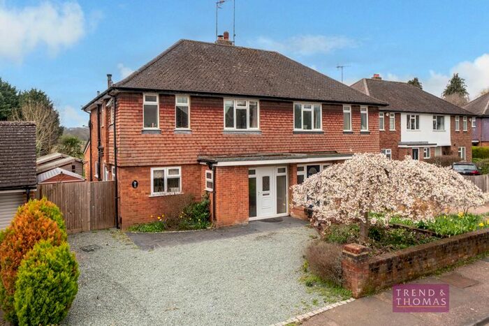 3 Bedroom Semi-Detached House For Sale In Heron Close, Rickmansworth, WD3