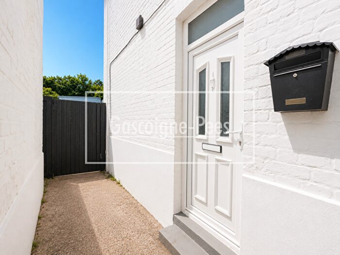 1 Bedroom Flat To Rent In Worplesdon Road, Guildford, GU2