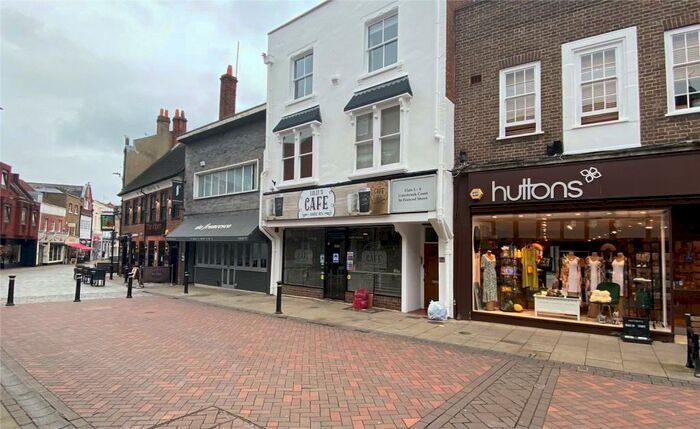 1 Bedroom Apartment To Rent In Peascod Street, Windsor, SL4