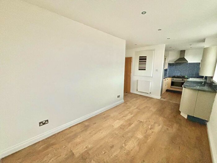 1 Bedroom Flat To Rent In Kingsbury Mansions, Portsmouth, PO2