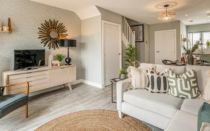 2 Bedroom Semi-Detached House For Sale In Ashby Road, Daventry, NN11