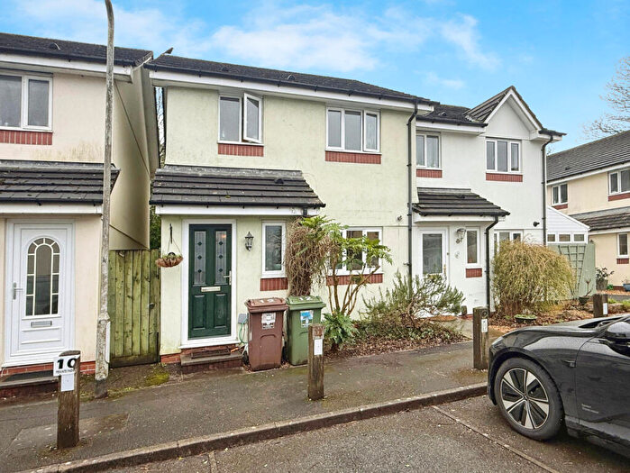 3 Bedroom Semi Detached House For Sale In Potters Way, Plympton, PL7