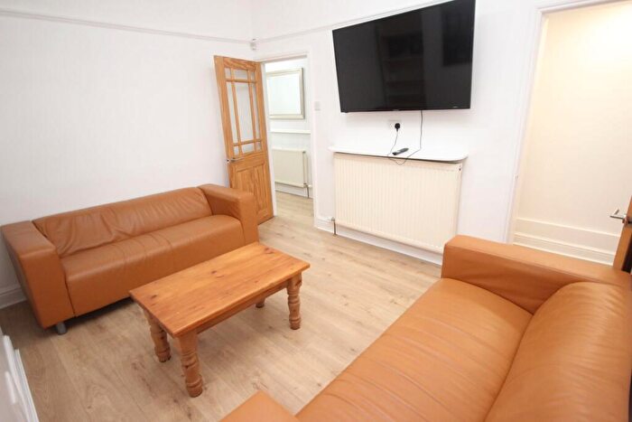 3 Bedroom Terraced House To Rent In Bagot Street, L15