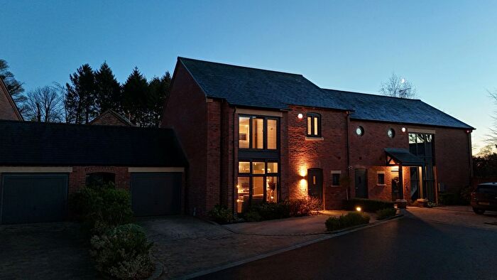 4 Bedroom Semi-Detached House For Sale In Henbury, Macclesfield, SK10