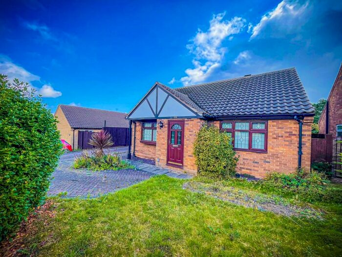 2 Bedroom Detached Bungalow To Rent In Searby Road, Lincoln, LN2