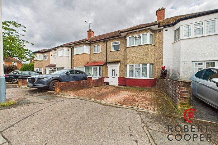 3 Bedroom Terraced House For Sale In Lea Crescent, Ruislip, HA4