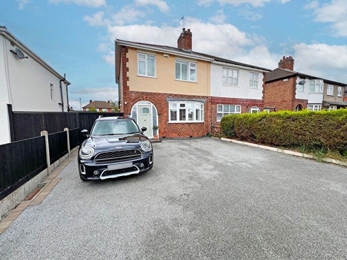 3 Bedroom Semi Detached House For Sale In Aylestone Lane, Wigston, Leicestershire, LE18