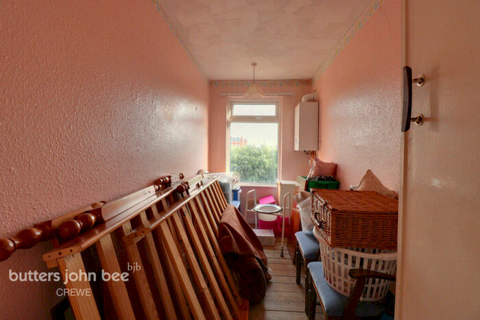 3 Bedroom Terraced House For Sale In Gainsborough Road, Crewe, CW2