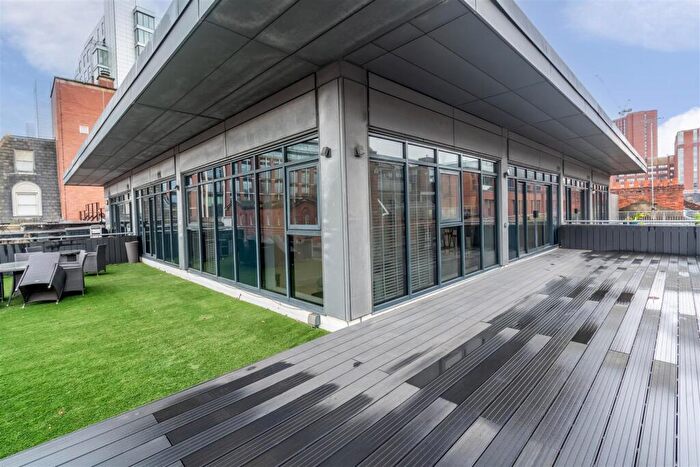 2 Bedroom Apartment For Sale In Brittania House, York Place, Leeds, LS1