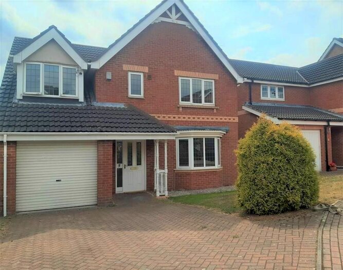 4 Bedroom Property To Rent In Brantingham Gardens, Bawtry, Doncaster, DN10