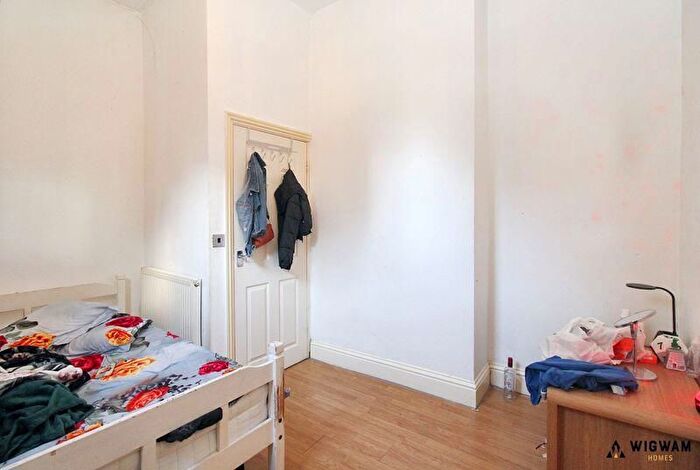 1 Bedroom Flat For Sale In Coltman Street, Hull, HU3