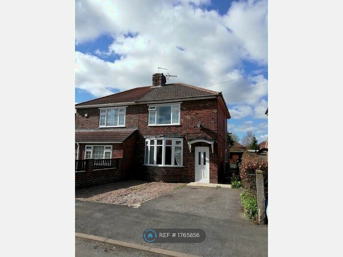 3 Bedroom Semi-Detached House To Rent In Hill View Road, Brimington, Chesterfield, S43