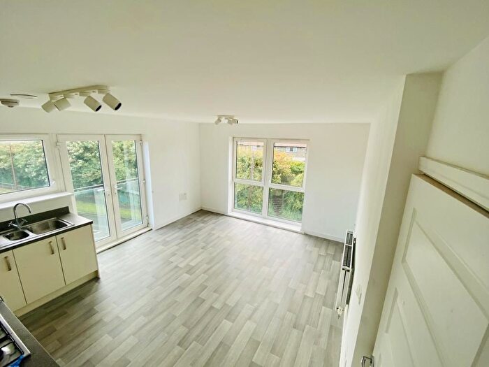 2 Bedroom Flat To Rent In Temple Hill, Dartford, DA1