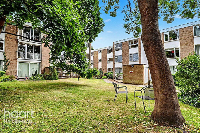 2 Bedroom Flat For Sale In Boyn Valley Road, Maidenhead, SL6