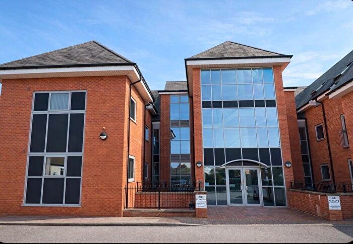 2 Bedroom Apartment For Sale In St. Catherines, Lincoln, LN5