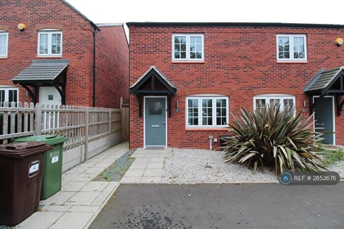 2 Bedroom Semi Detached House To Rent In Dewberry Road, Solihull, B90