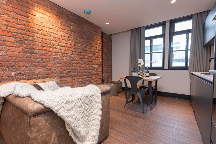 1 Bedroom Apartment To Rent In Portland Street, Manchester, Greater Manchester, M1
