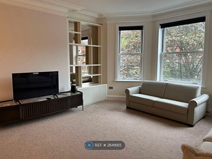 2 Bedroom Flat To Rent In Dunrobin Court, London, NW3