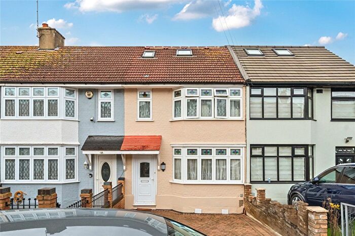 3 Bedroom Terraced House For Sale In Highfield Road, Woodford Green, IG8
