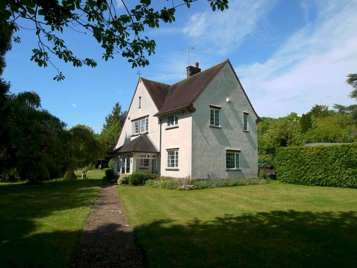 3 Bedroom Detached House For Sale In Hillydeal Road, Otford, Sevenoaks, TN14