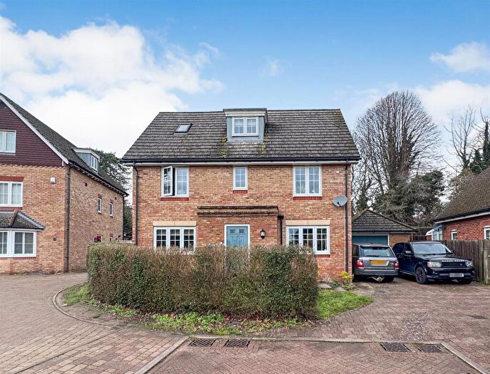 4 Bedroom Detached House For Sale In Astor Park, Maidstone, ME16