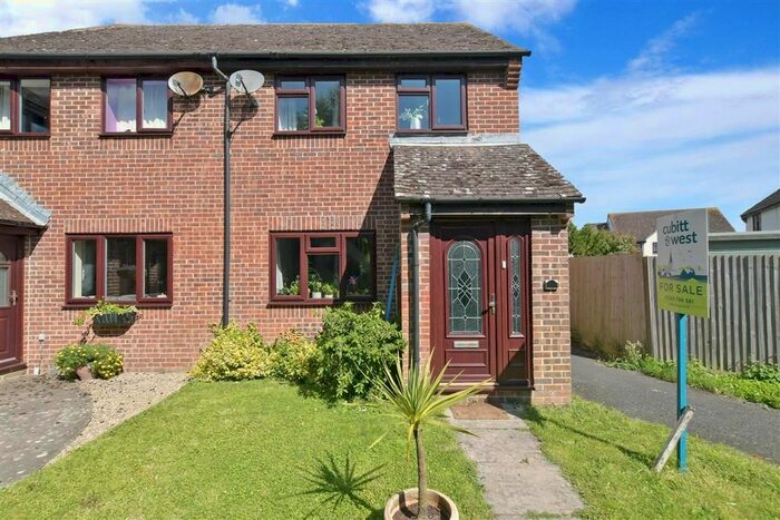 3 Bedroom Semi-Detached House For Sale In Highfield Lane, Oving, Chichester, West Sussex, PO20