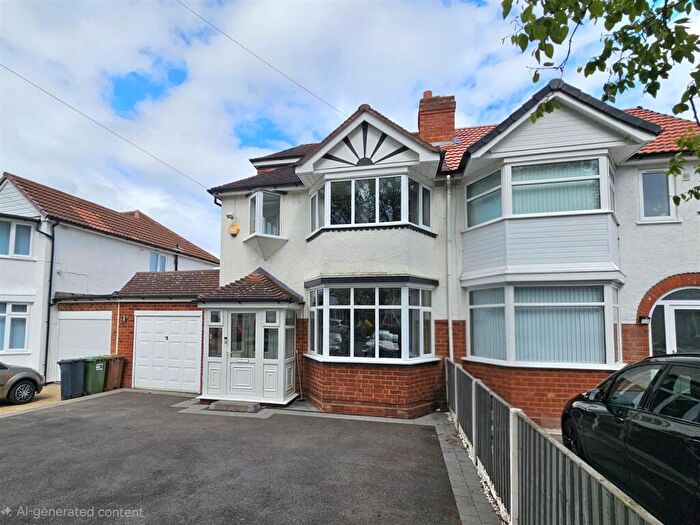 4 Bedroom Semi-Detached House For Sale In Hatchford Avenue, Solihull, B92