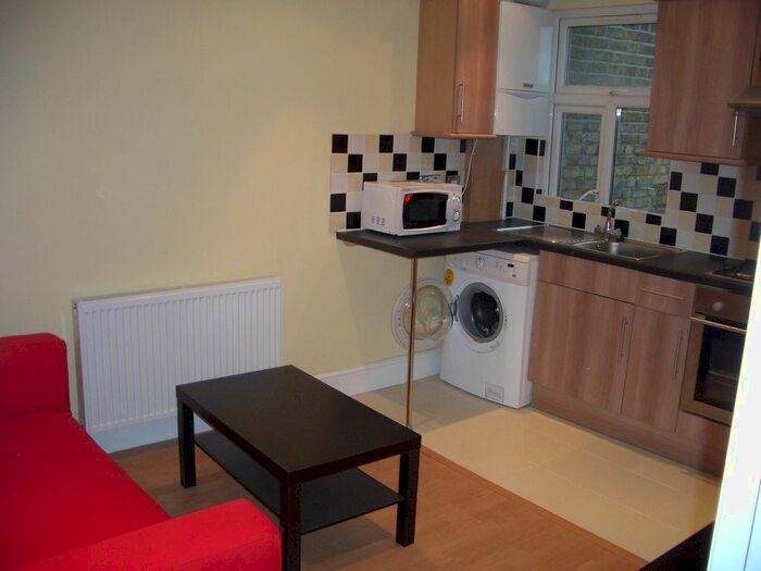 1 Bedroom Flat To Rent In High Road, London, NW10