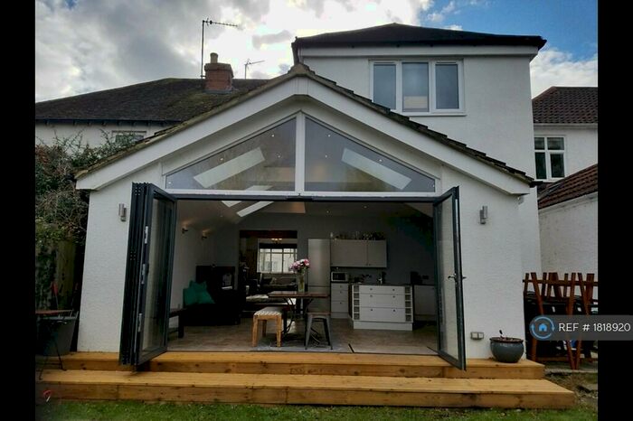 5 Bedroom Semi-Detached House To Rent In Pilford Avenue, Cheltenham, GL53