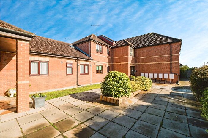 1 Bedroom Flat For Sale In Dalestone Mews, Romford, RM3