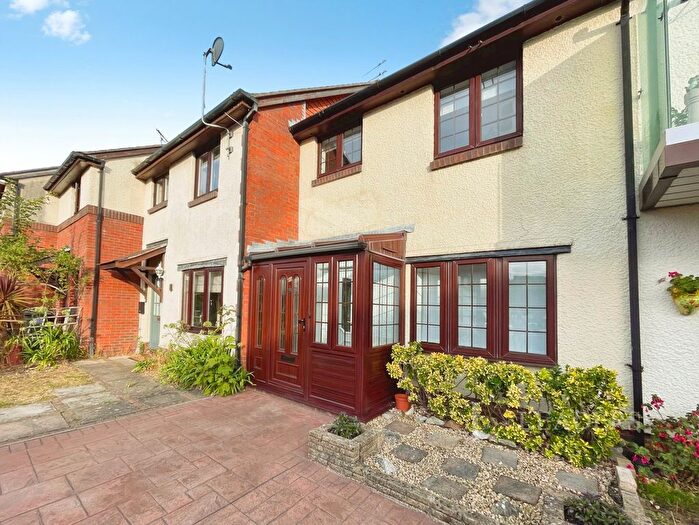 3 Bedroom Terraced House For Sale In Vallis Close, Poole, Dorset, BH15