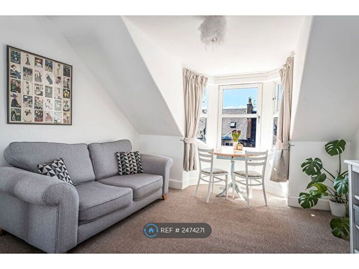 1 Bedroom Flat To Rent In Lindean Place, Edinburgh, EH6