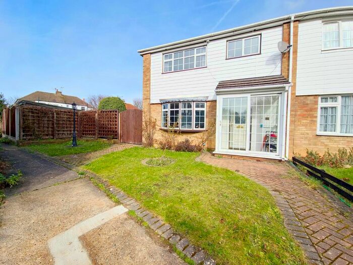 3 Bedroom End Of Terrace House To Rent In Cumberland Close, Hornchurch, RM12