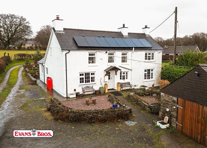 4 Bedroom Farm For Sale In Maesycrugiau, Pencader, SA39