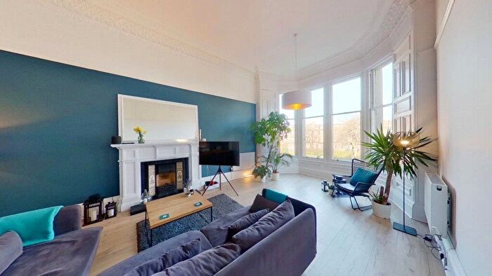 2 Bedroom Flat To Rent In Drumsheugh Place, Edinburgh, EH3