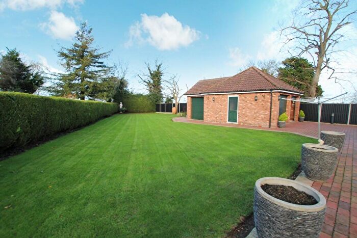4 Bedroom Detached House For Sale In Blunham Road, Moggerhanger, MK44