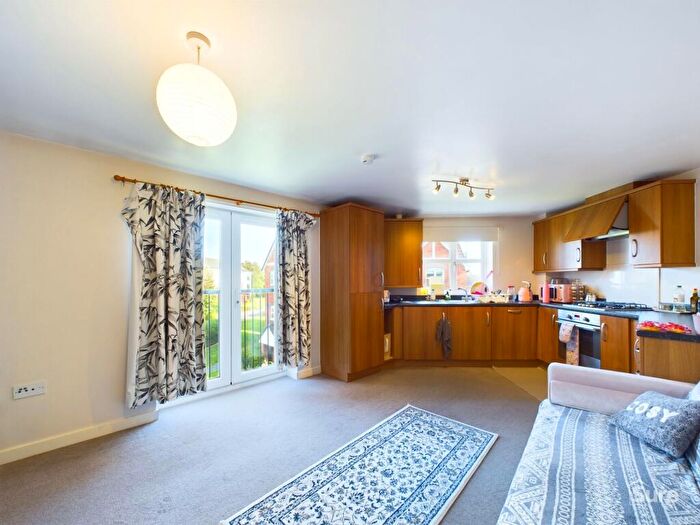 2 Bedroom Apartment To Rent In College Green Walk, Mickleover, DE3