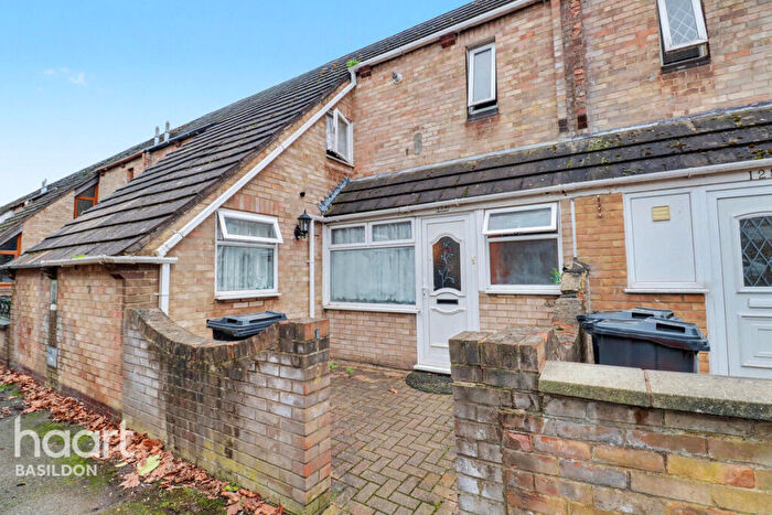 3 Bedroom Terraced House For Sale In Beambridge, Basildon, SS13