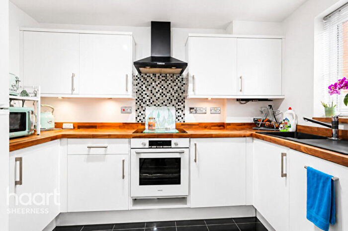 1 Bedroom Apartment For Sale In Peony Crescent, Sittingbourne, ME10
