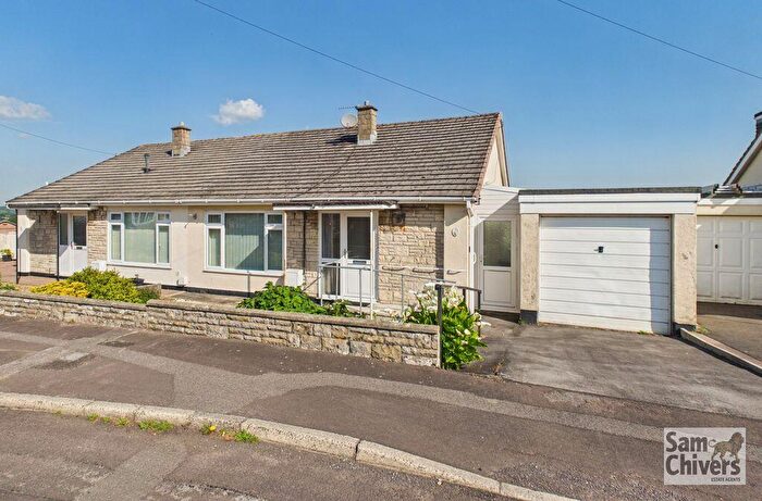 2 Bedroom Semi-Detached Bungalow For Sale In Fosseway Gardens, Westfield, Radstock, BA3
