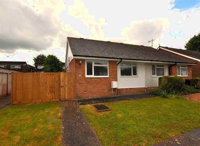 2 Bedroom Semi-Detached Bungalow To Rent In Bramble Drive, Hailsham, BN27