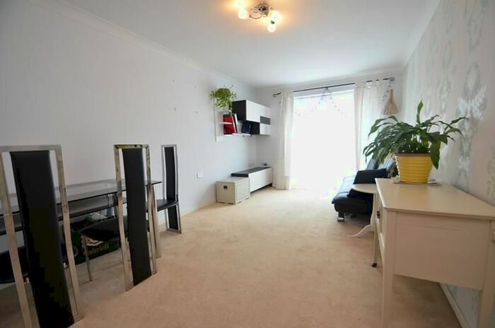 1 Bedroom Flat To Rent In Carmichael Close, Ruislip, HA4