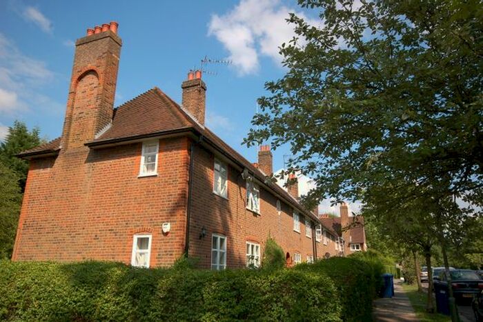 1 Bedroom Maisonette To Rent In Addison Way, London, NW11