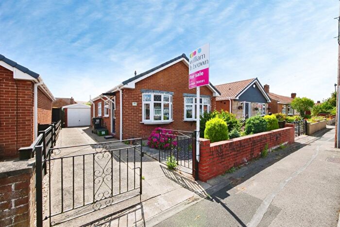 2 Bedroom Detached House For Sale In Whitethorn Close, York, YO31