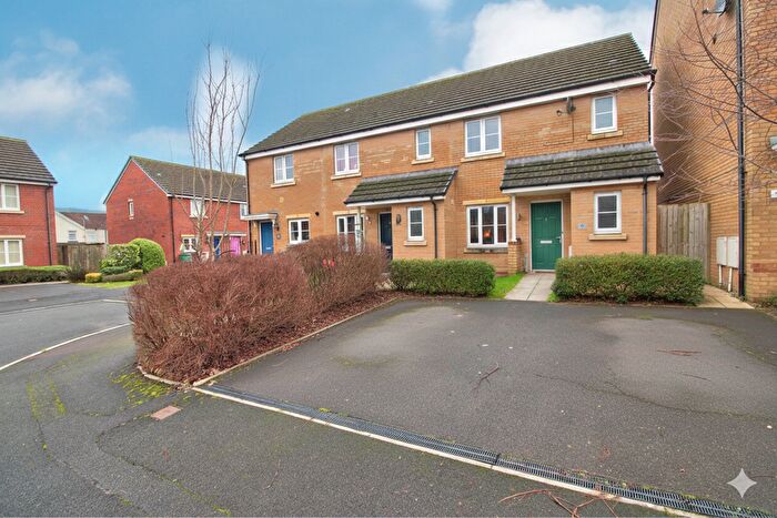 3 Bedroom End Of Terrace House For Sale In Meadowland Close, Caerphilly, CF83