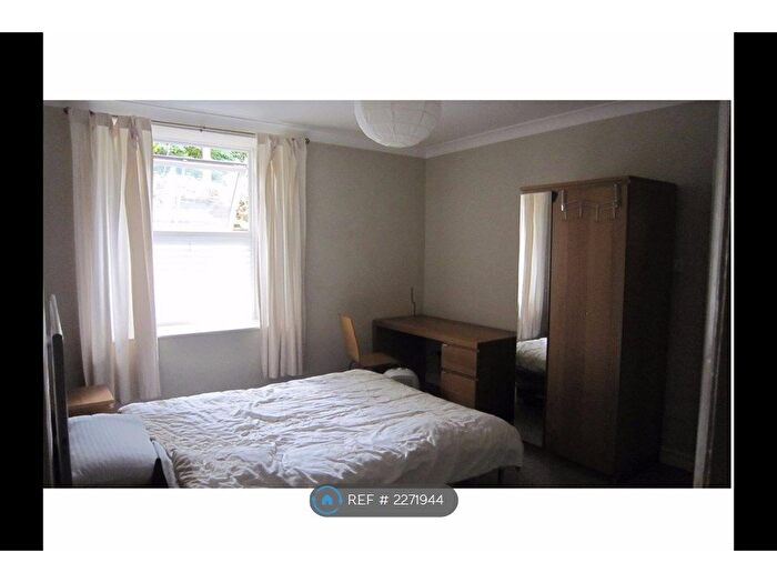 2 Bedroom Flat To Rent In Cotham Brow, Cotham, Bristol, BS6
